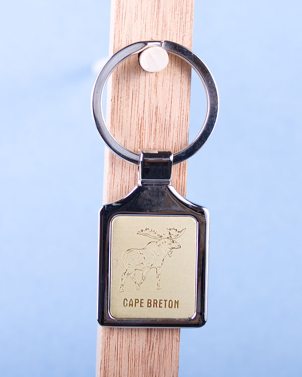 Cape Breton Moose Keychain w/Gold Background-0