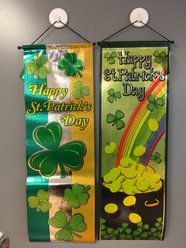 St. Patrick's Day Foil Printed Non-Woven Hanging Banner ~ 30"L-0